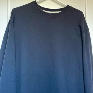 RSQ black crew neck sweatshirt (L)